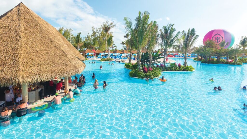 Perfect Day at CocoCay - Oasis Lagoon