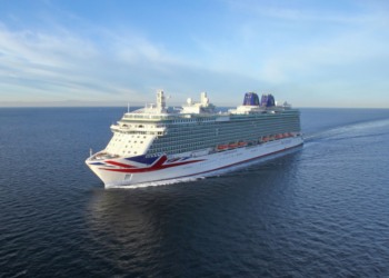 P&O Cruises Britannia at sea