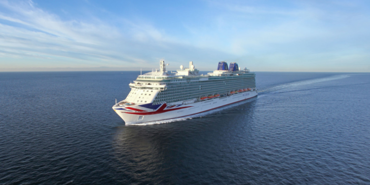 P&O Cruises Britannia at sea