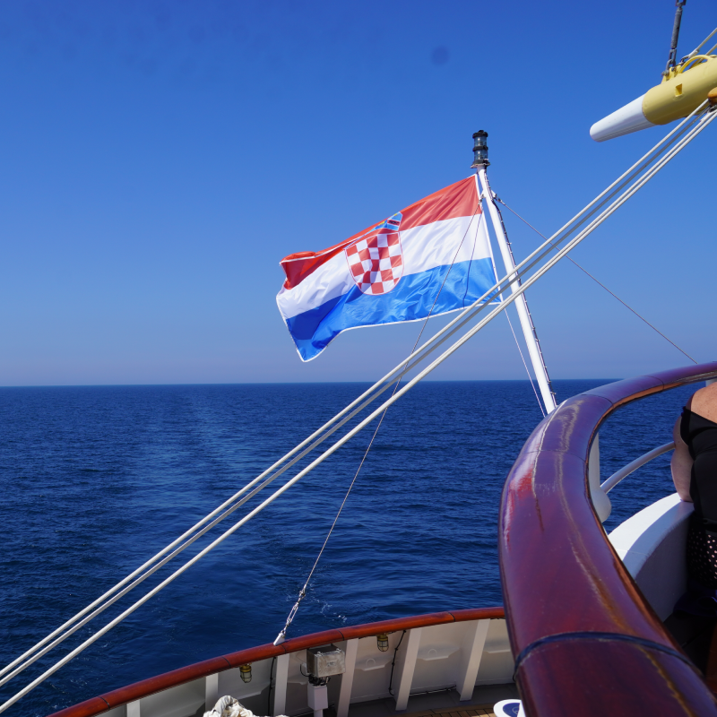 Aft views of Tradewine Voyages Golden Horizon