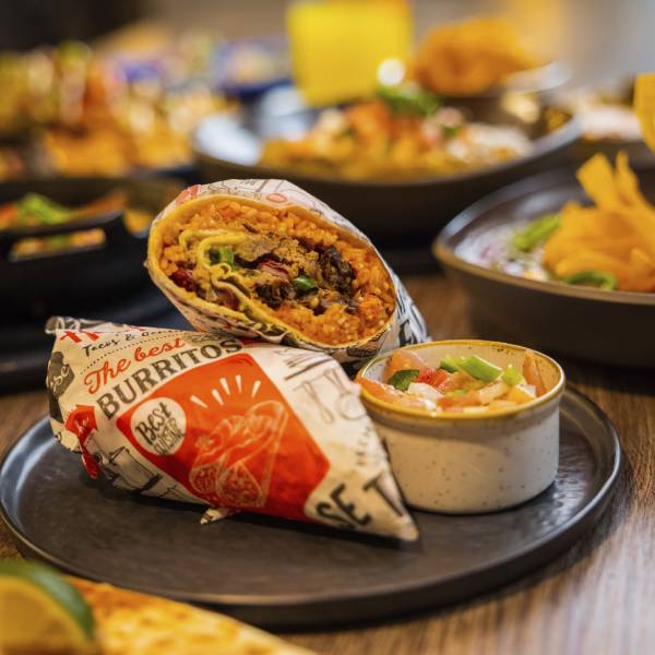 Speciality dining food from Hola!
