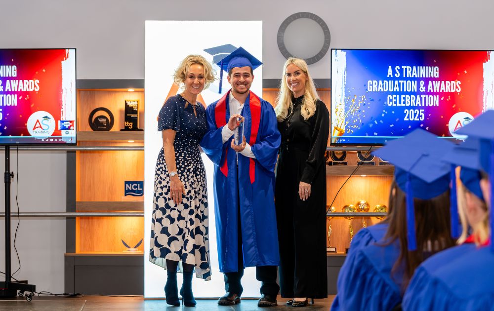 Apprentice Josh Harris receiving the digital creator award at his graduation.