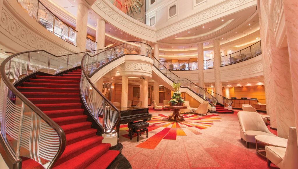 Atrium on Queen Mary 2 