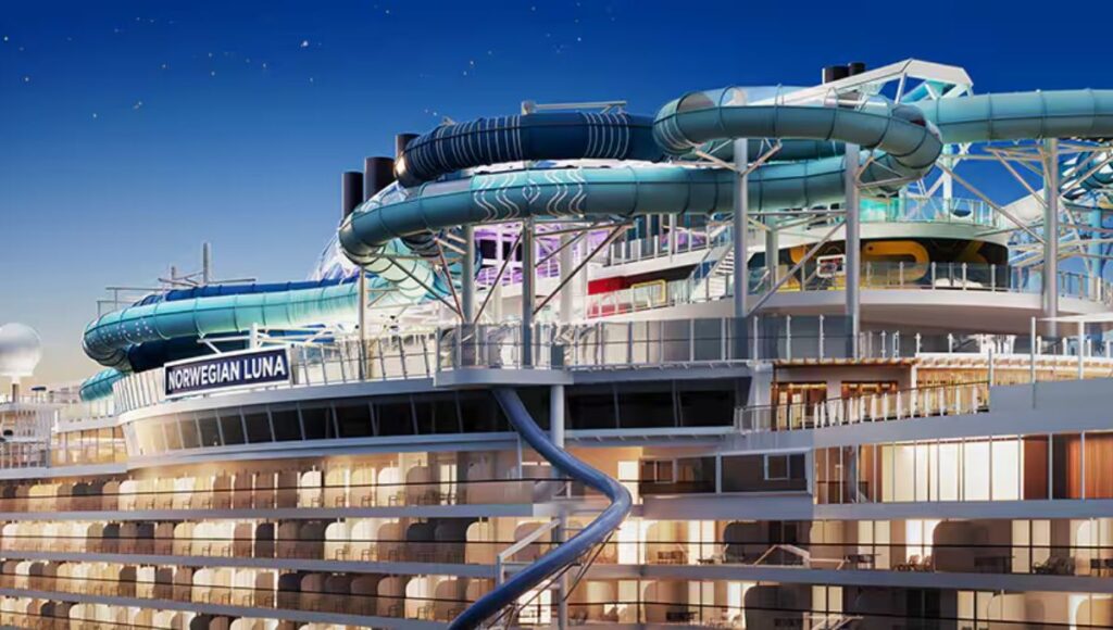 Aqua Slidecoaster on Norwegian Luna