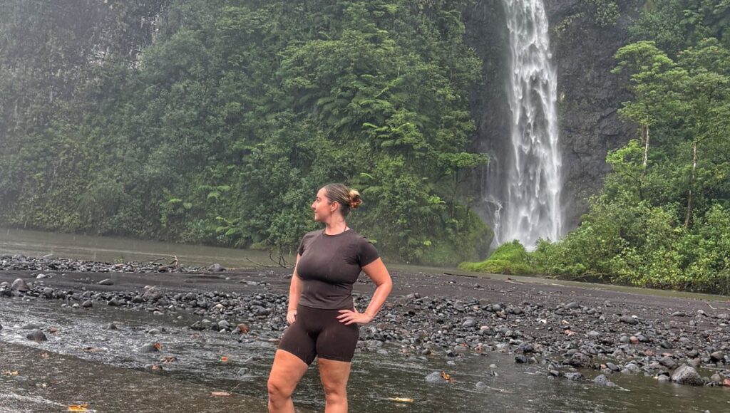 Caitlin in Tahiti at start of Windstar Dreams of Tahiti sailing