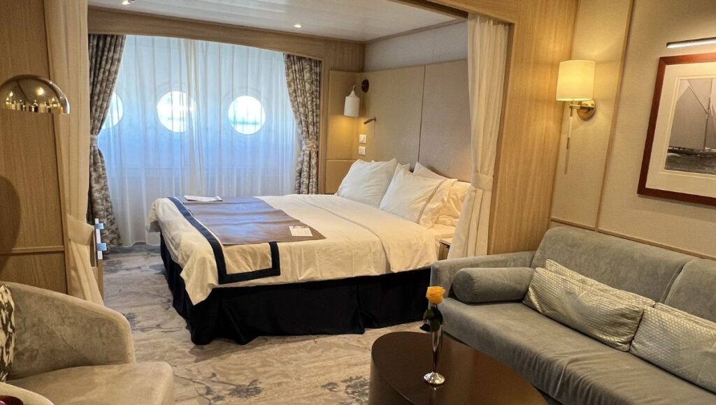 Star Porthole Ocean View Suite on Windstar Star Breeze