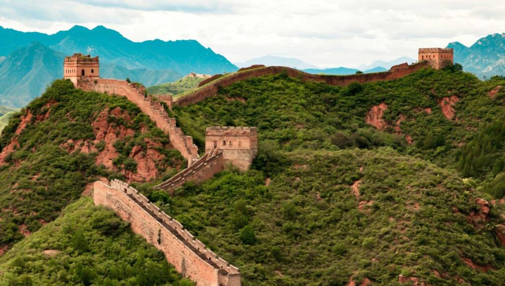 Great Wall of China mountains scenic view