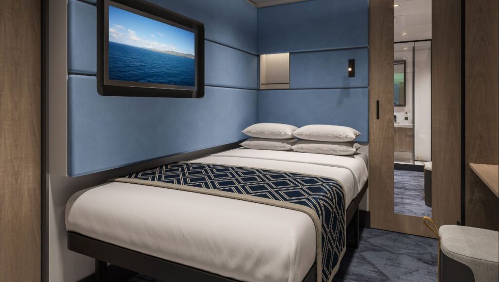 Norwegian Luna studio cabin designed for solo travellers with modern compact layout