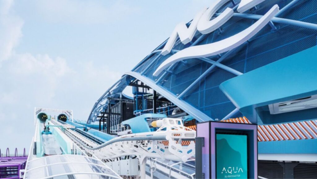 Aqua Slidecoaster on Norwegian Luna combining waterslide and rollercoaster experience