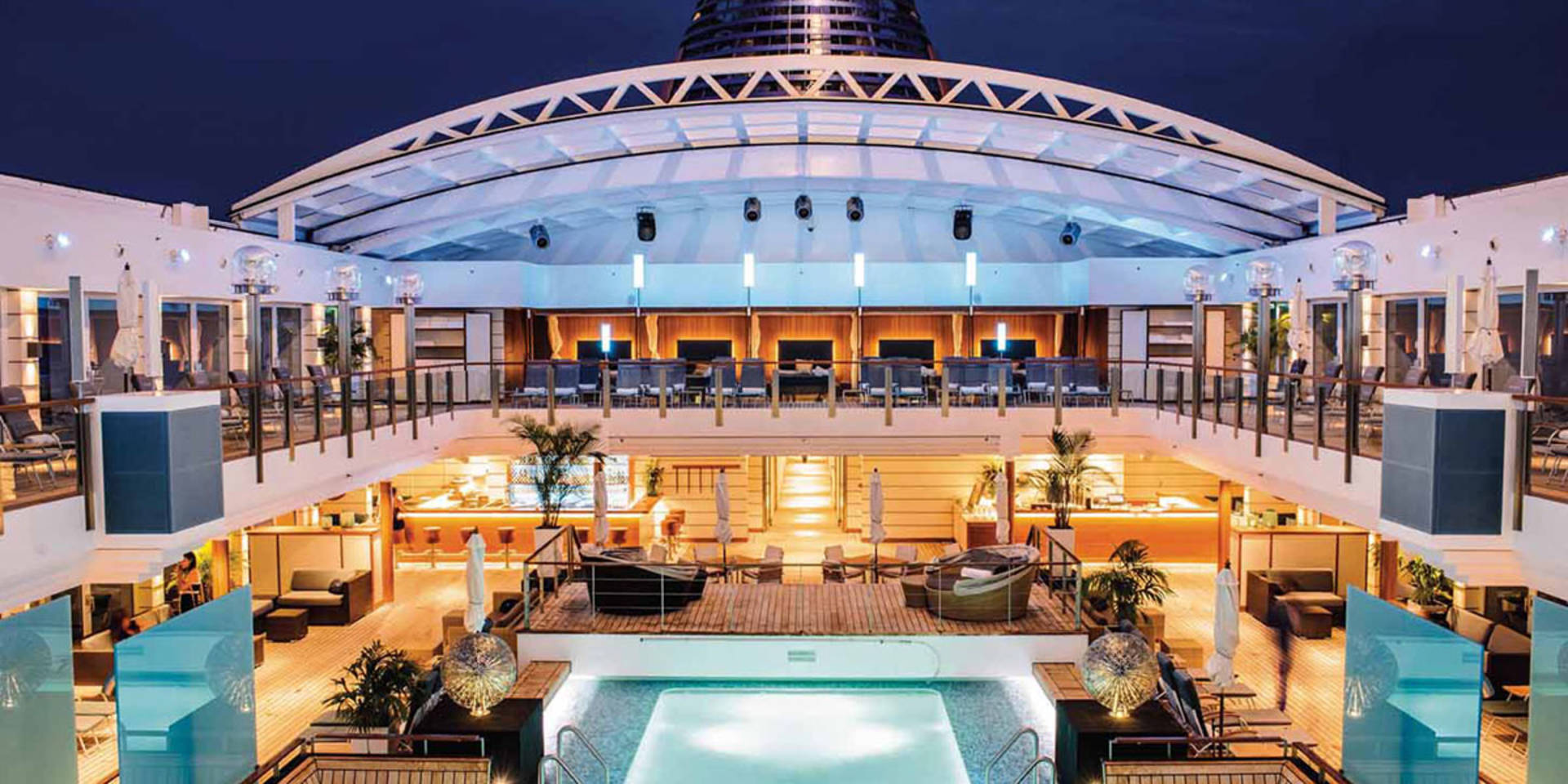 In the pool or at the poolside bar – which is the best place for maximum refreshment?