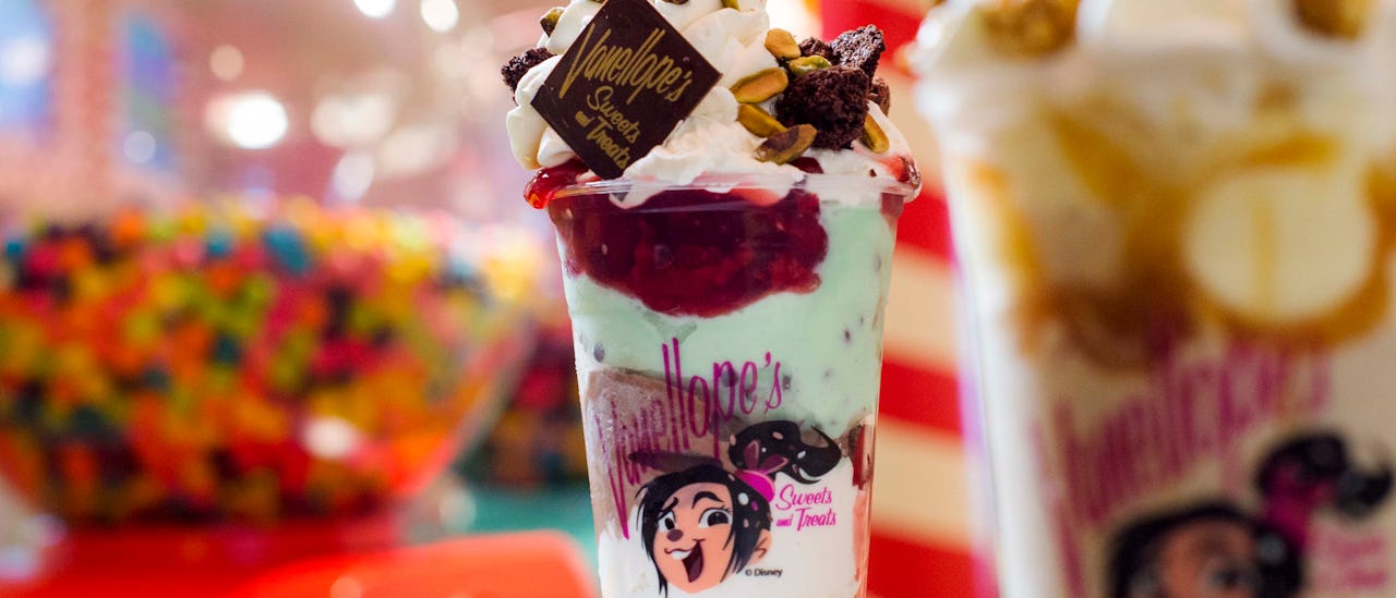 Enjoy the flavors in the store with only desserts!