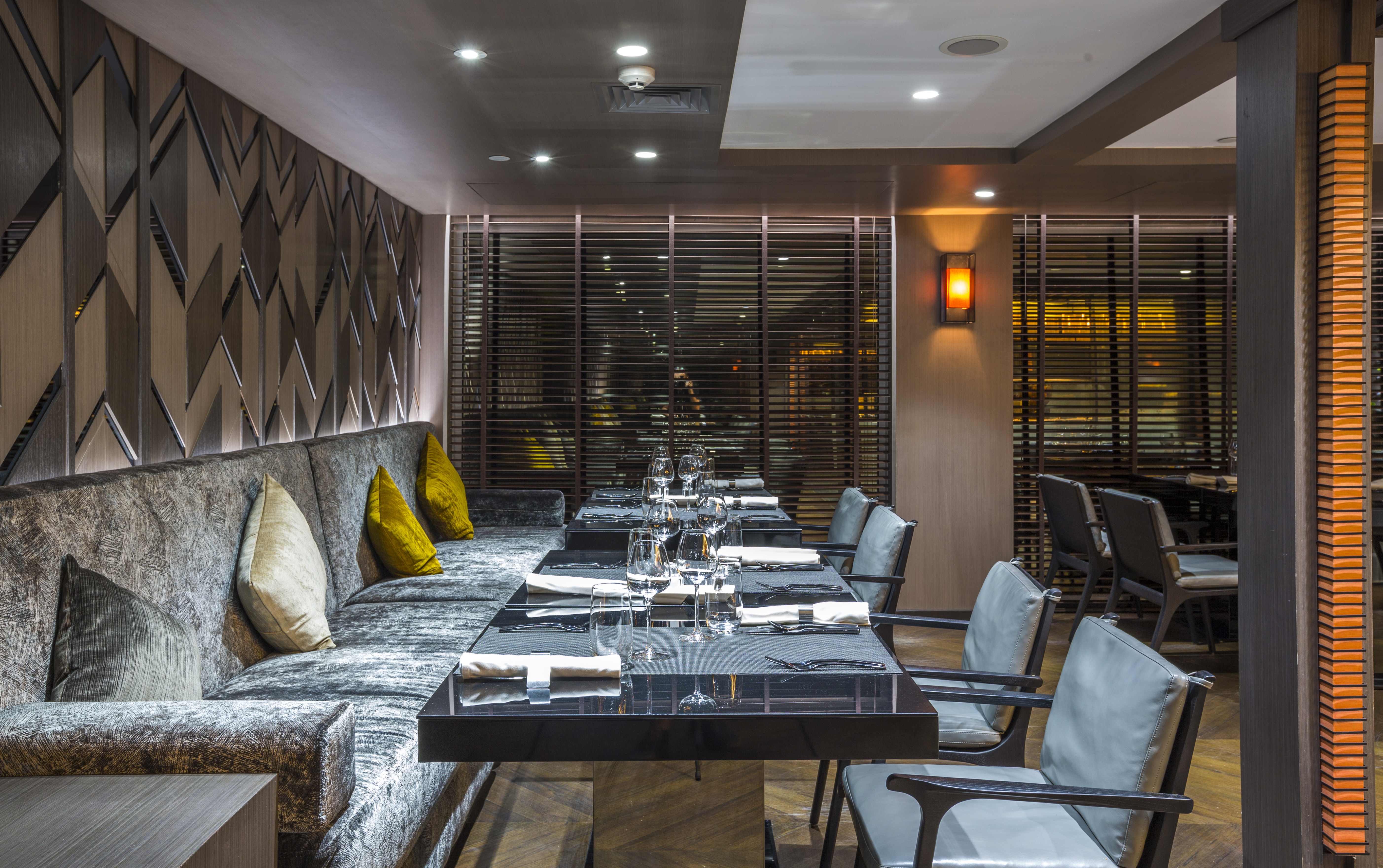 Savour wonderful à la carte fare in the Aura Bamar Dining