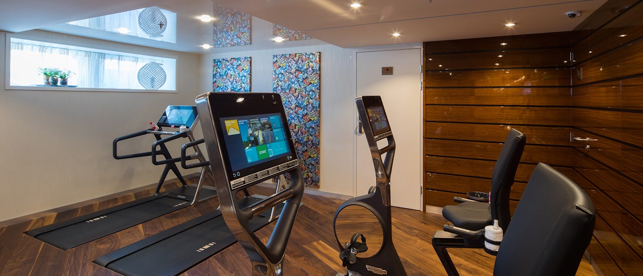 Exercise with sea views at the gym