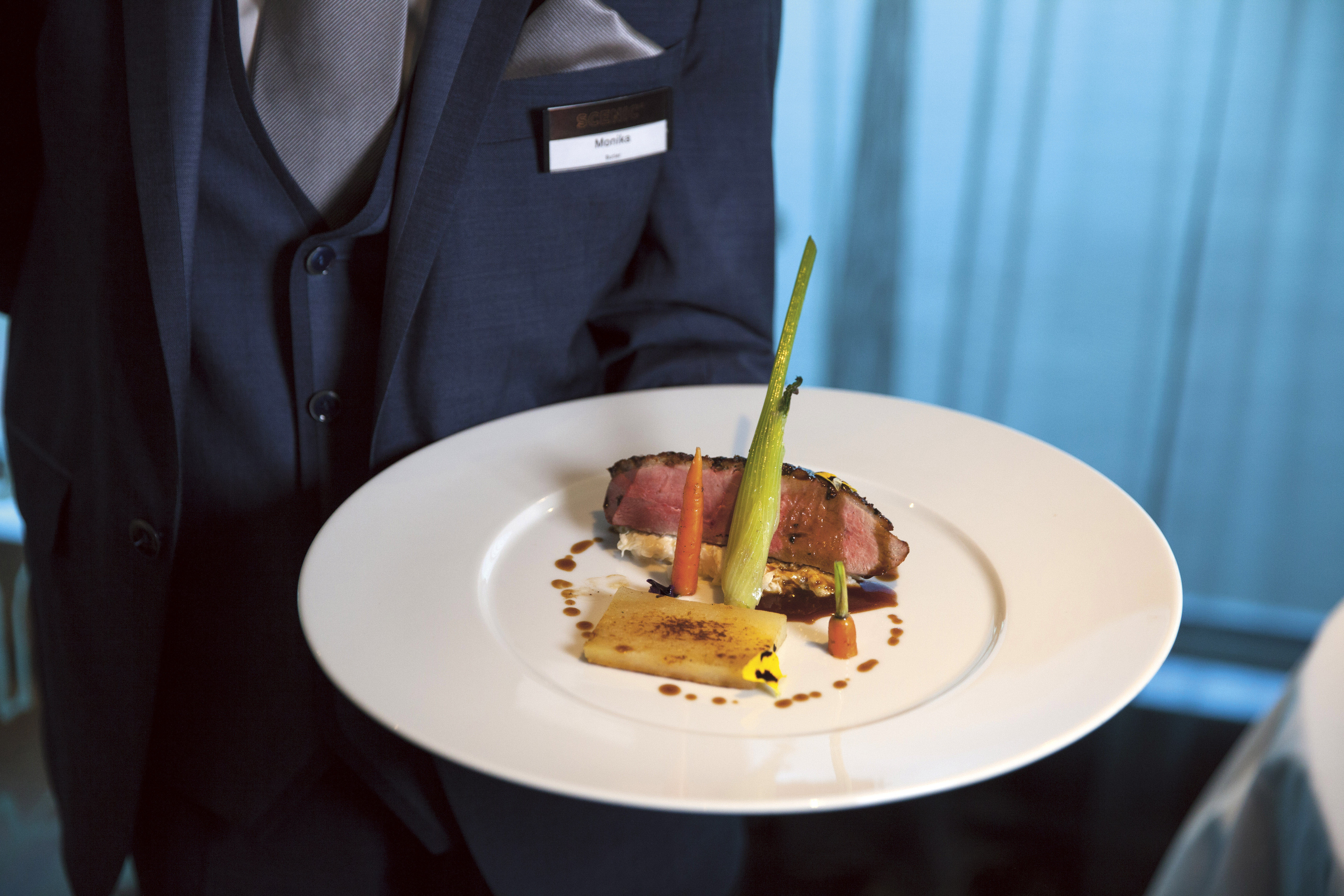 Royal and Junior Suite guests, have the exclusive opportunity to dine at Table La Rive, a 10-person Chef's Table-esque experience