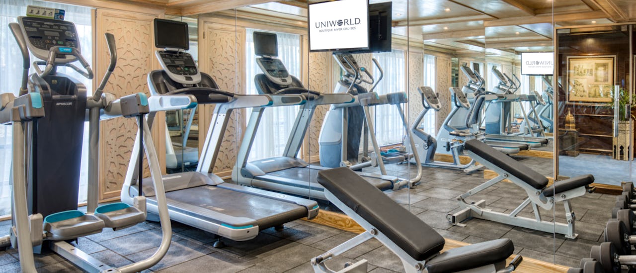 Exercise with sea views at the gym