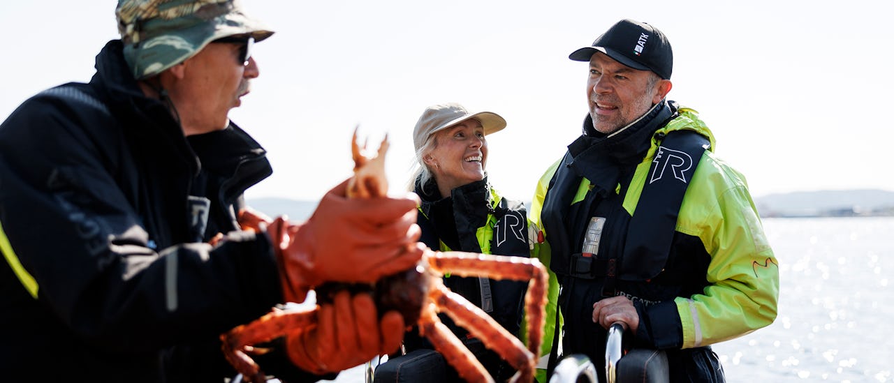 Experience the highlights of the Norwegian coast through the varied excursion program