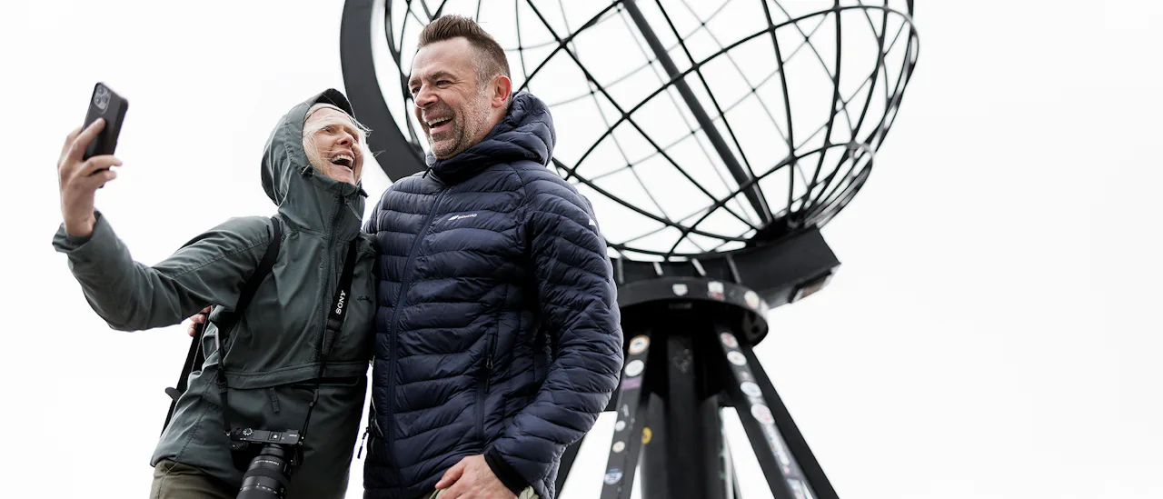 Experience a dramatic view from the world-famous 307 m high cliff Nordkapsplatån - the northernmost point of the European continent!
