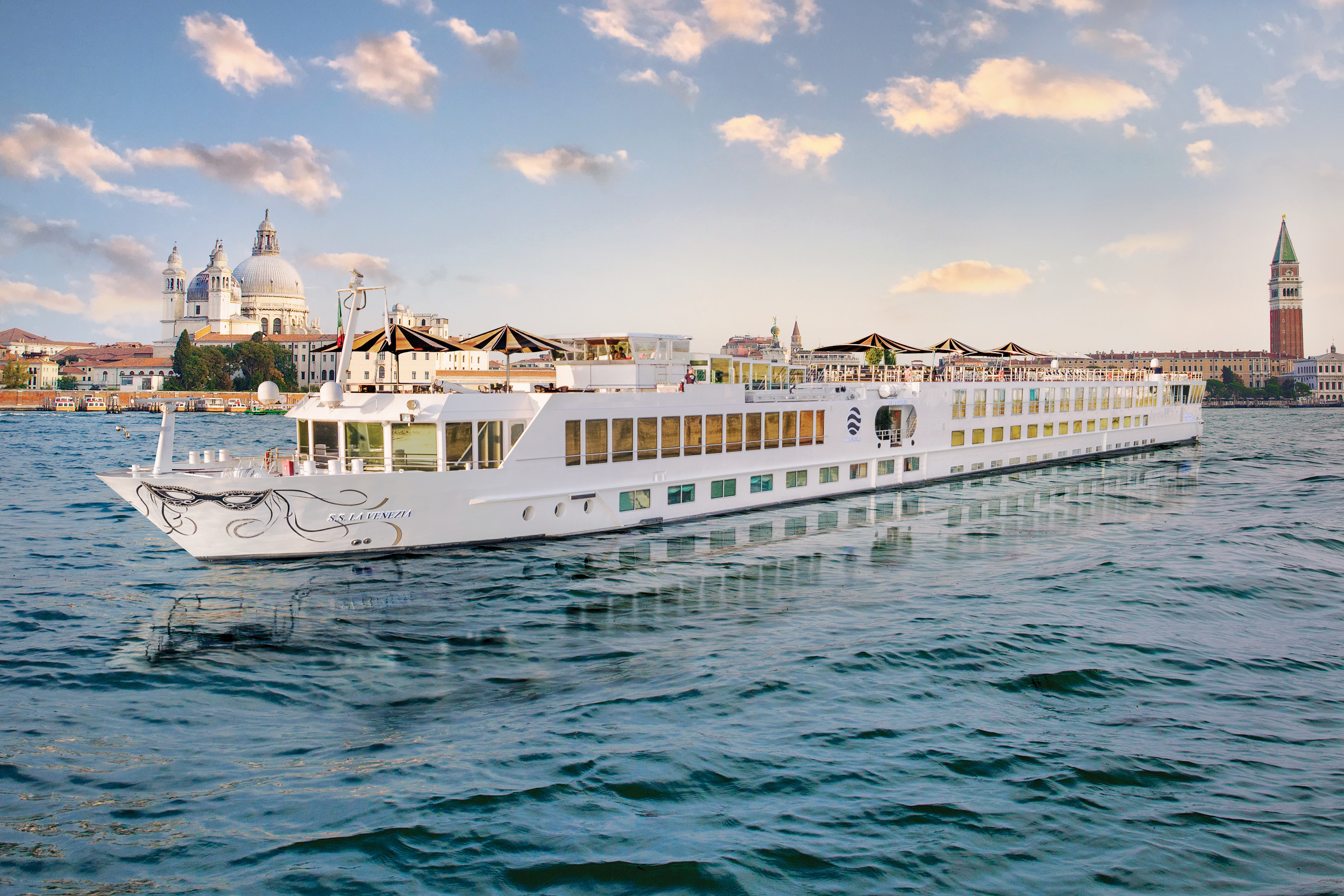 S.S La Venezia, Venice Lagoon