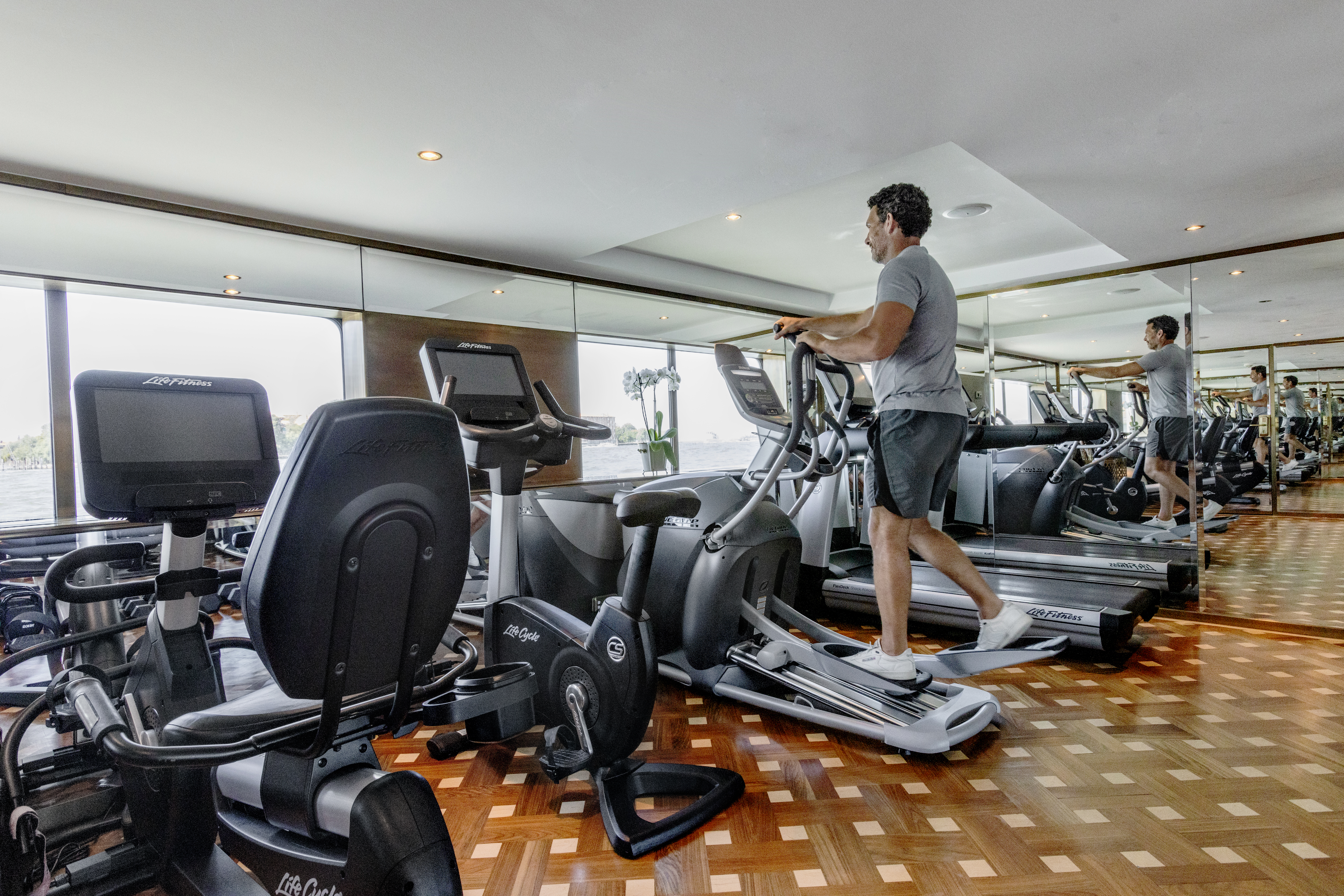 Exercise with sea views at the gym