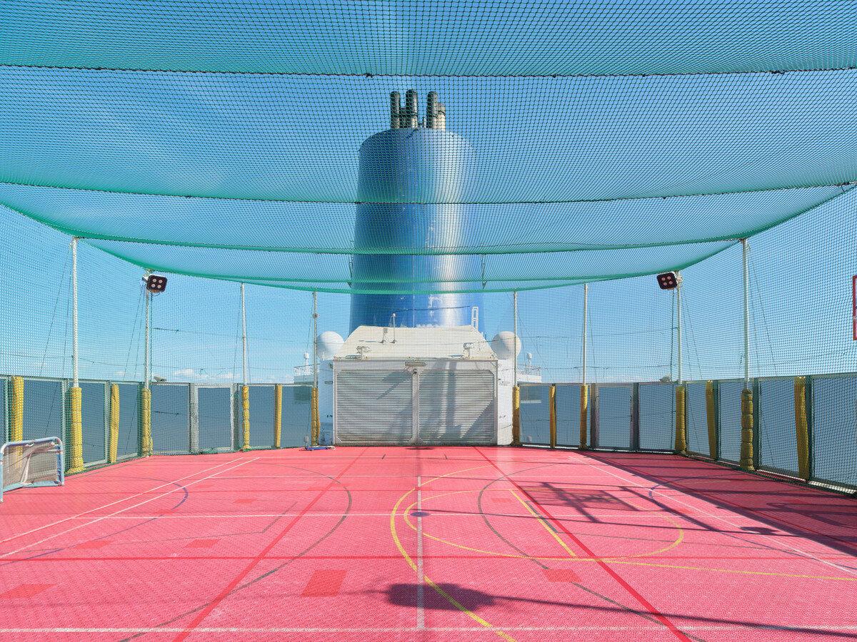 Sports deck