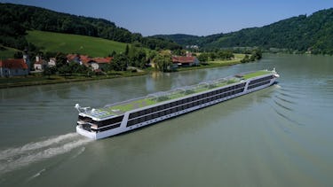 Emerald Astra, Danube River