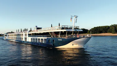 TUI Isla, Danube River