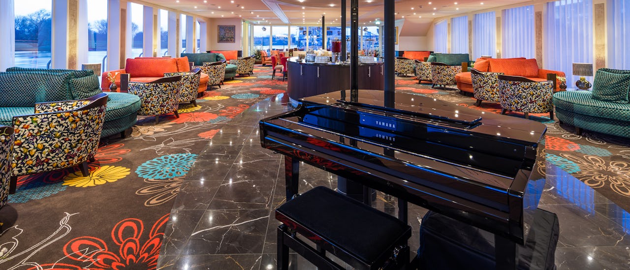 Enjoy a drink in the lounge