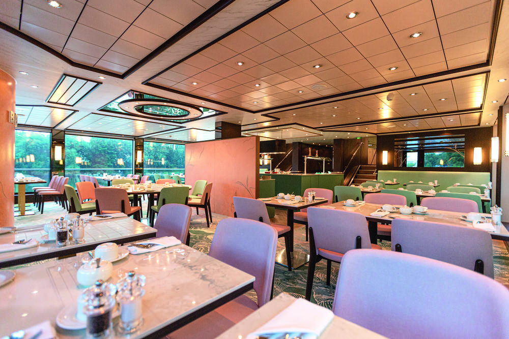 Casual dining at Bistro