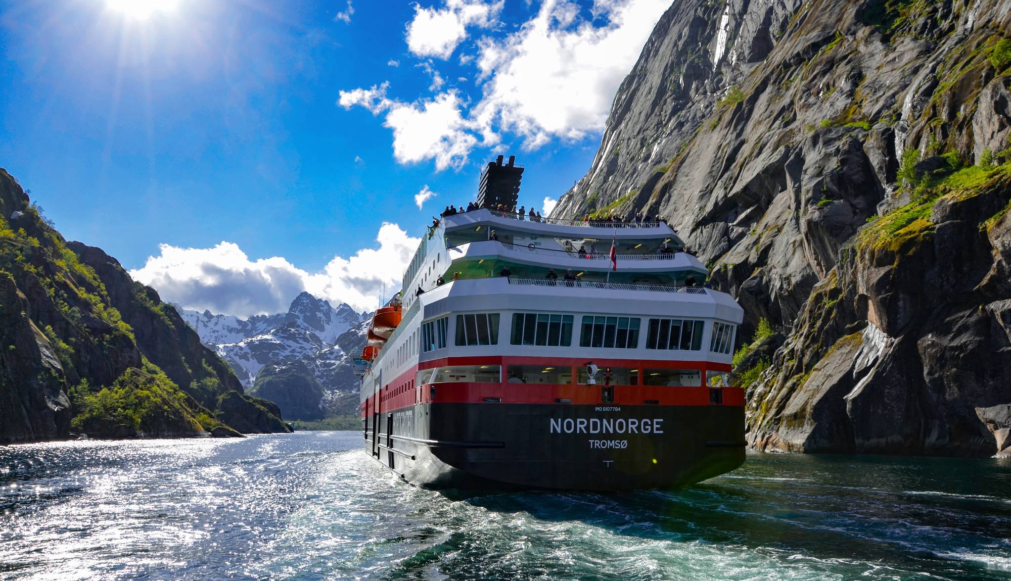 Hurtigruten - MS Nordnorge - Norway fjords