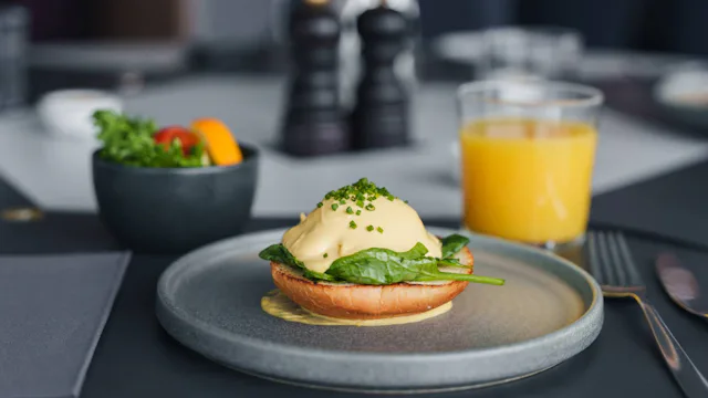 Havila Voyages Dining - Havrand Restaurant - Breakfast Eggs Florentine