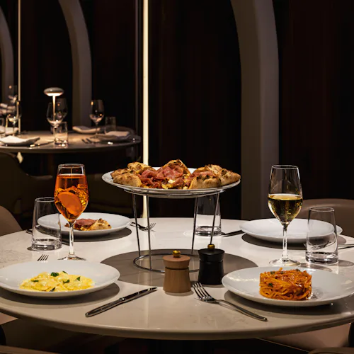 Norwegian Cruise Line - Norwegian Luna - Onda by Scarpetta Restaurant