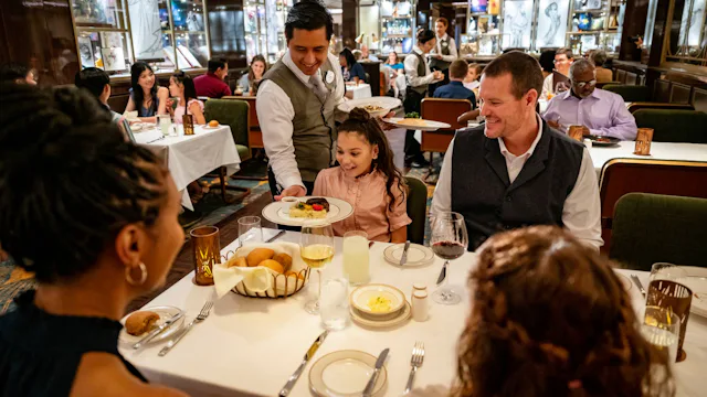 Disney Cruise Line - Disney Wish - 1923 Restaurant Service