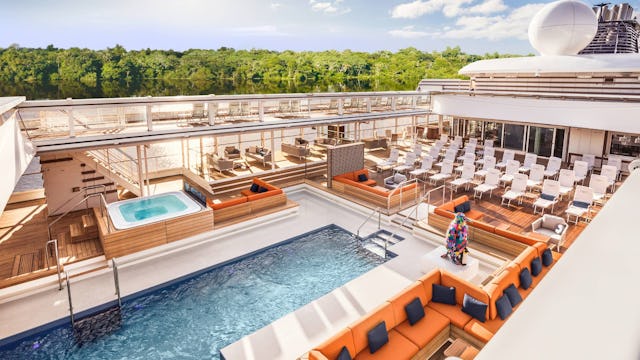 Hapag-Lloyd Cruises - HANSEATIC spirit Pool Deck