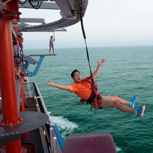 Norwegian Cruise Line - Norwegian Escape - Zipline the Plank