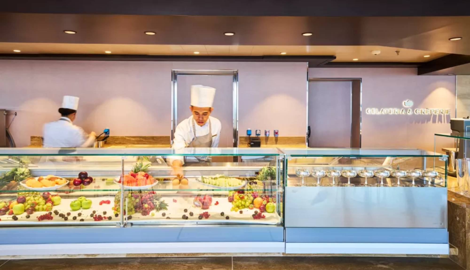 Explora Journeys - Gelateria & Creperie