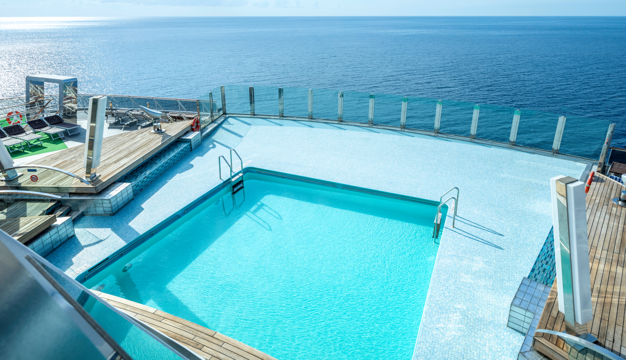 MSC Divina - The Garden Pool