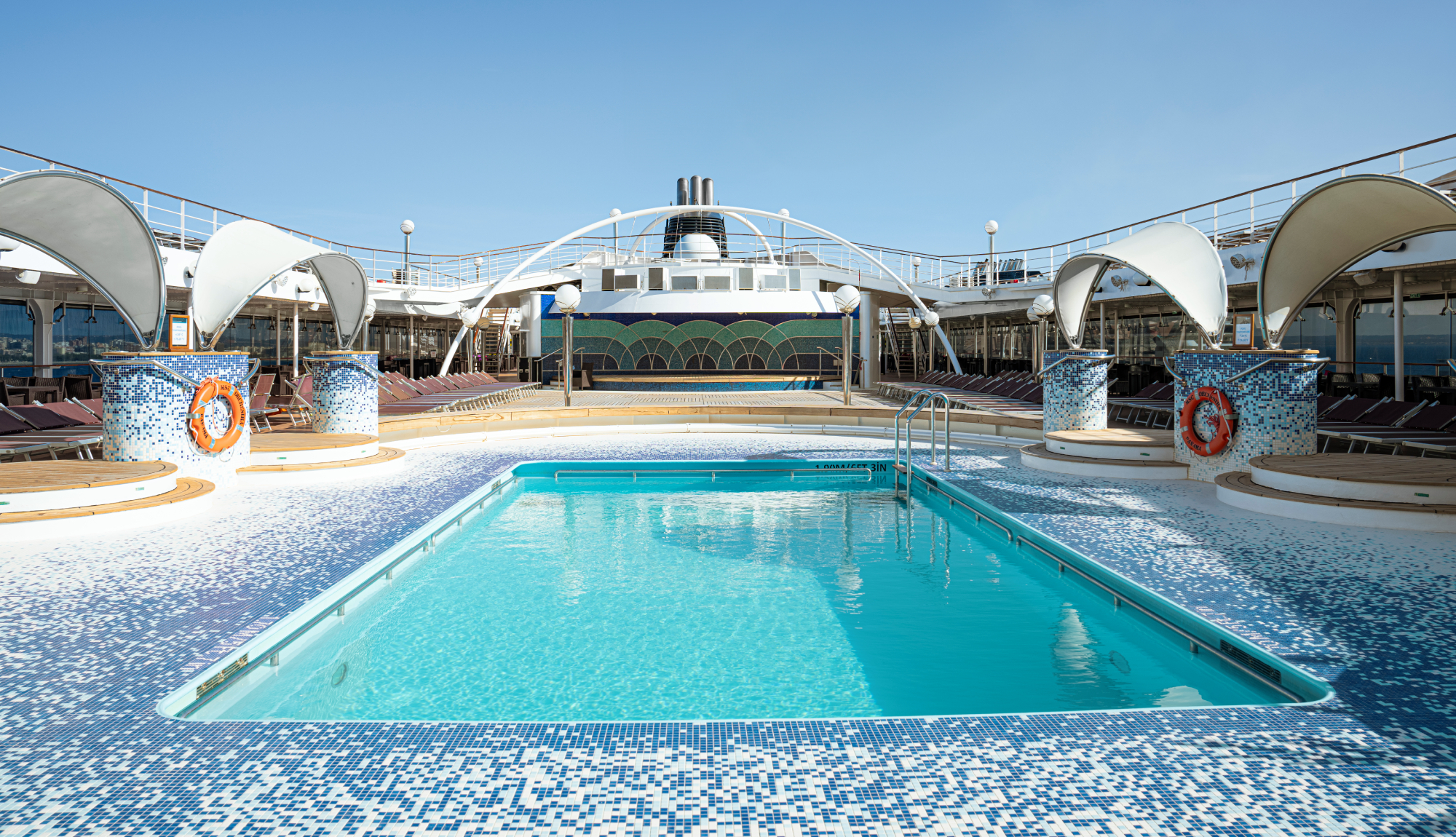 Cala Blanca Pool