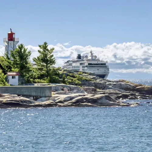 Hapag-Lloyd Cruises - The Great Lakes onboard HANSEATIC inspiration