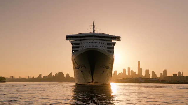 Cunard Queen Mary 2 Sunset New York