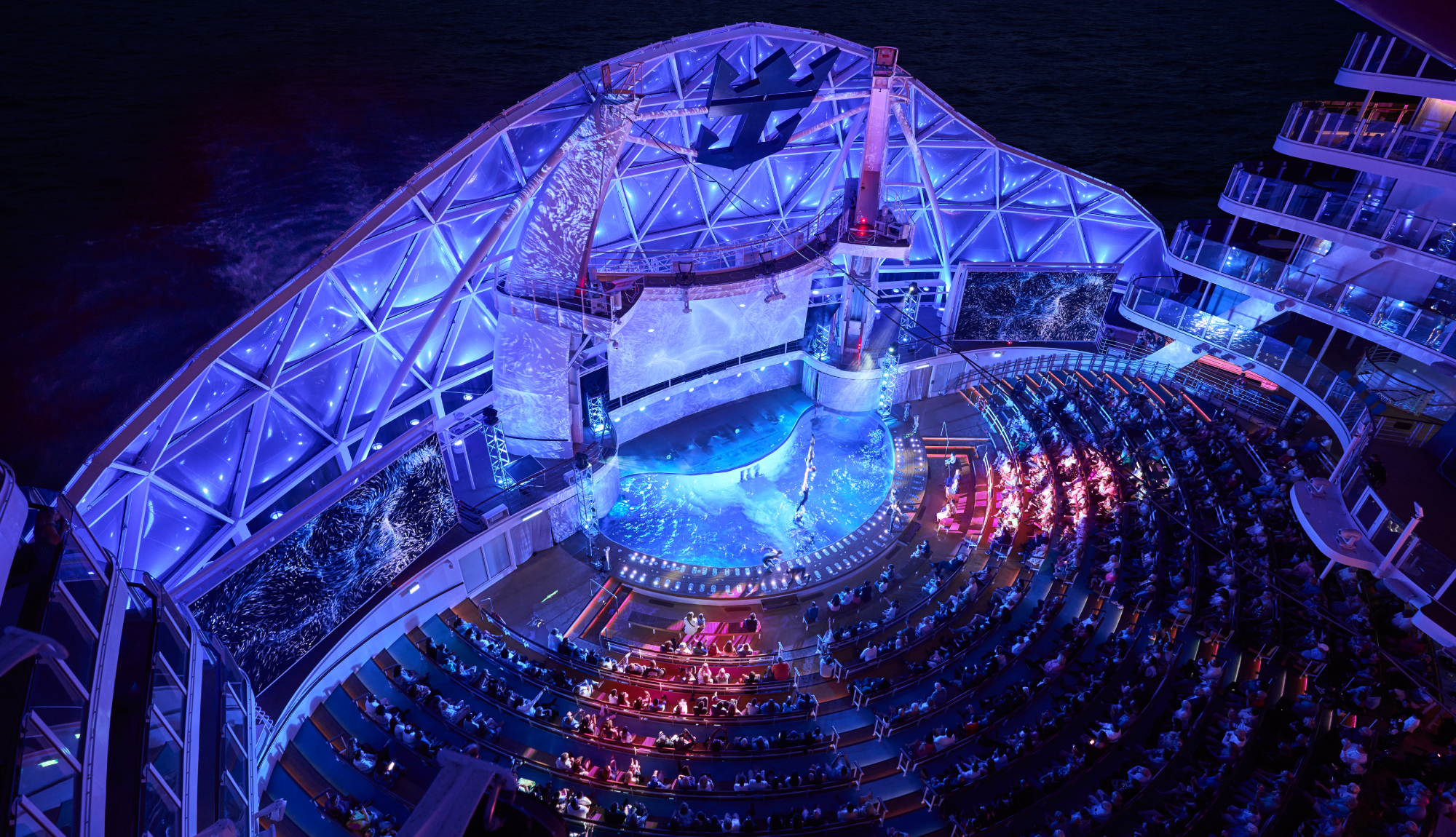 Royal Caribbean - Utopia of the Seas - Aqua Theatre