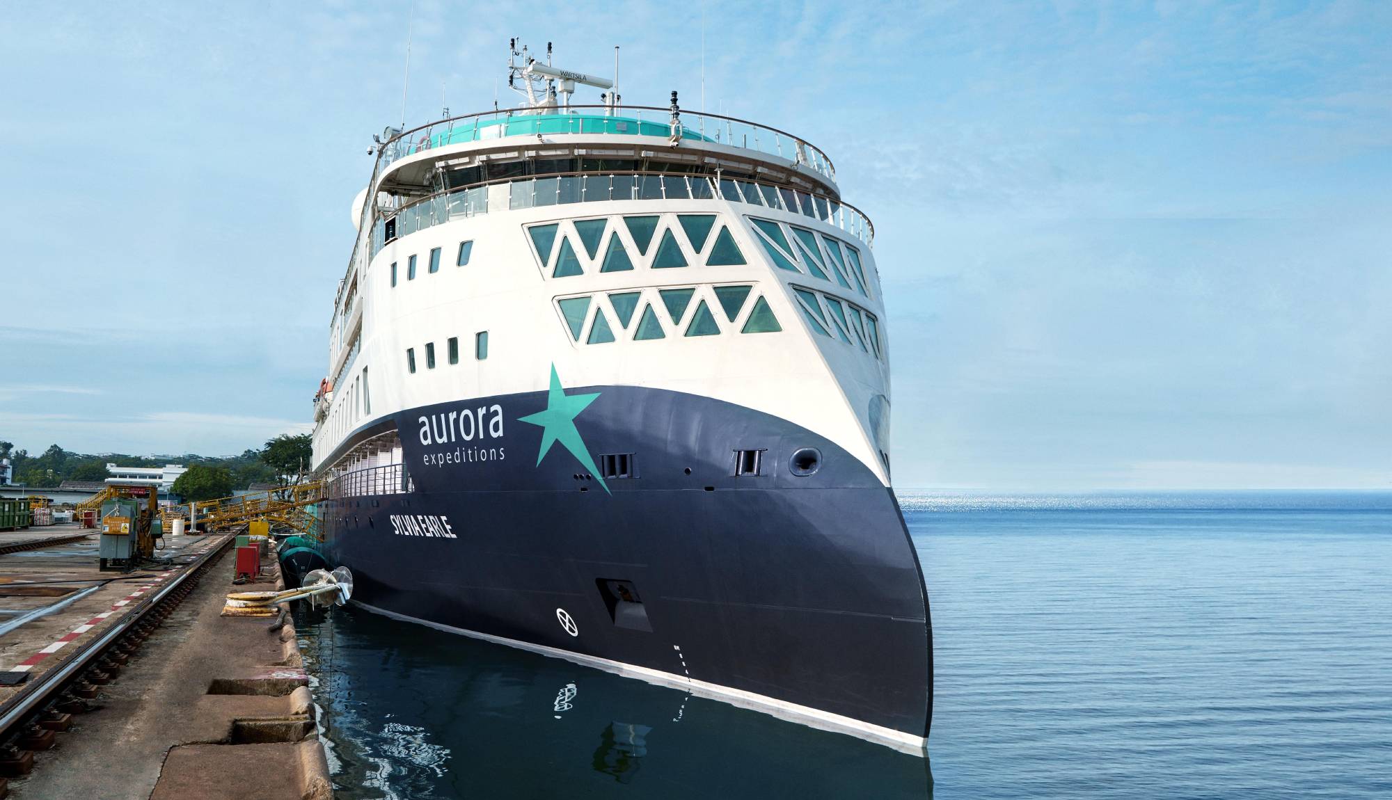AE Expeditions - Sylvia Earle Ulstein X-BOW®