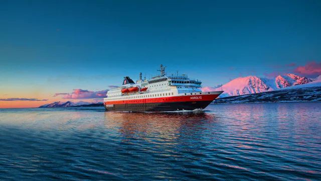 Hurtigruten - MS Nordlys - Norway Winter