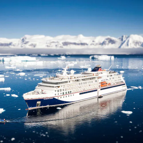 Hapag-Lloyd Cruises - HANSEATIC nature - HANSEATIC nature in the Antarctic (1)