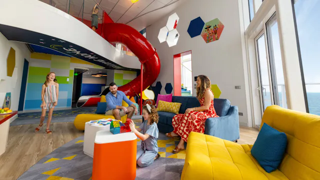 Royal Caribbean - Icon Class - Accommodation Ultimate Family Townhouse