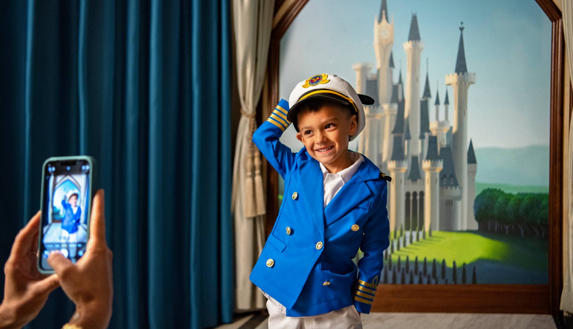 Disney Cruise Line - Kid's Clubs - Bibbidi Bobbidi Boutique, Disney Wish