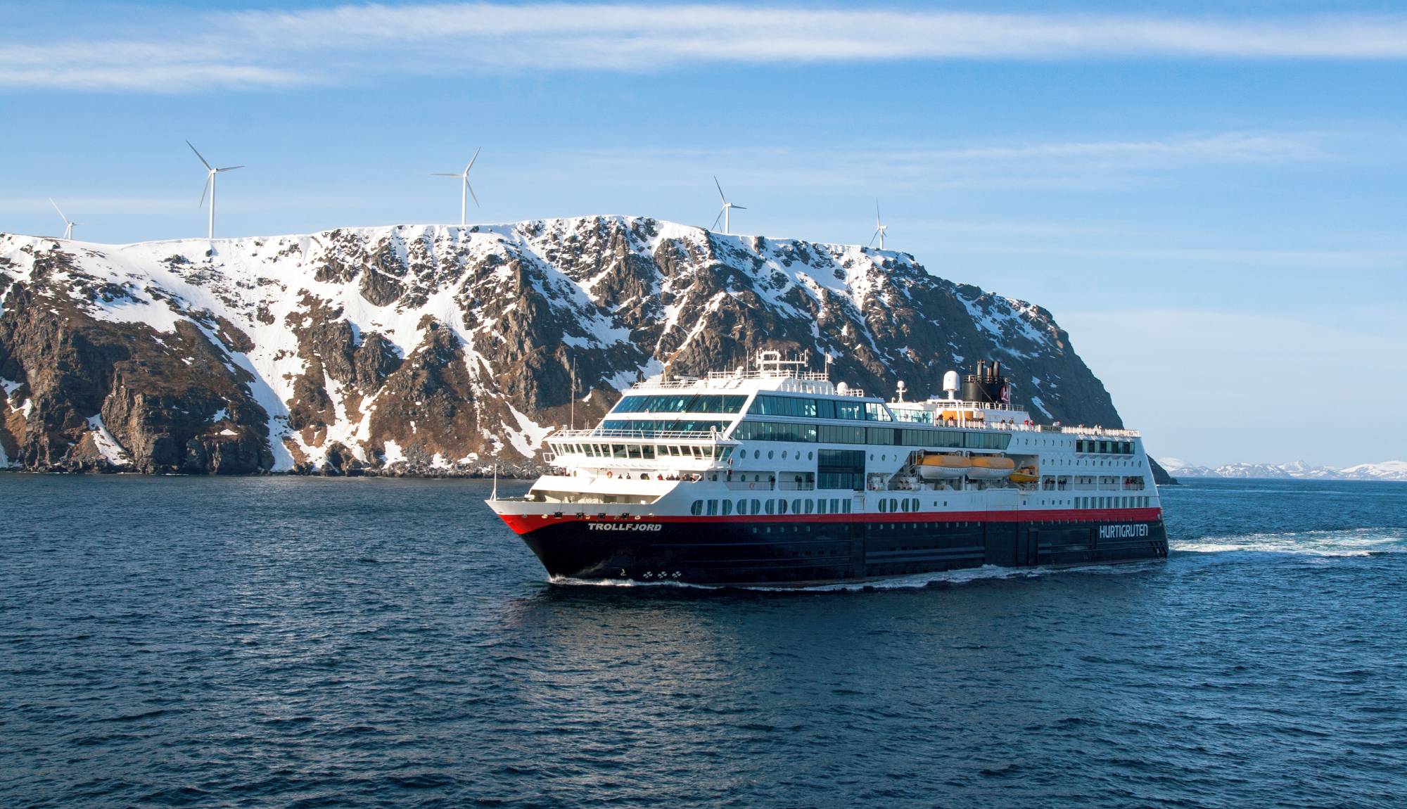 Hurtigruten - MS Trollfjord  winter sailing