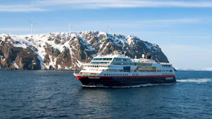 Hurtigruten - MS Trollfjord winter sailing