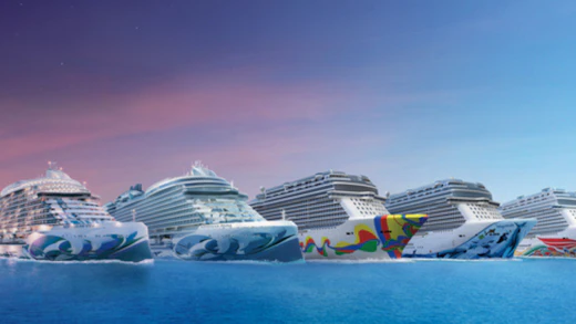 5 Norwegian Cruise Line ships at sea