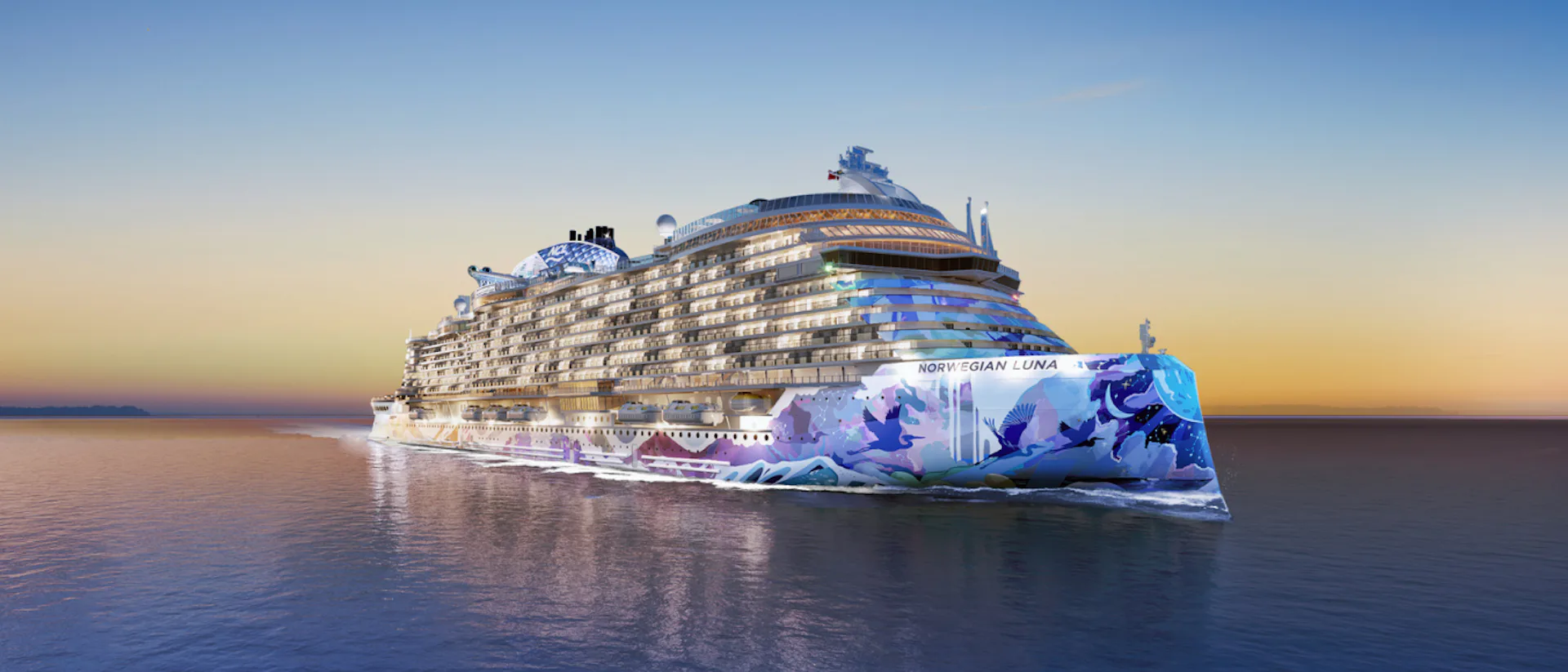 Norwegian Luna at Sea