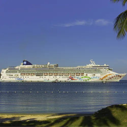 Norwegian Pearl in Ocho Rios